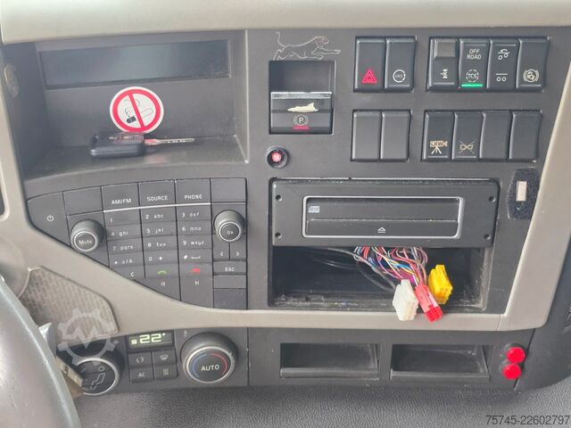 Refrigerated truck VOLVO FM420*FRIGOBLOCK*VOLLLUFT*PALFINGER LBW  2.5T*