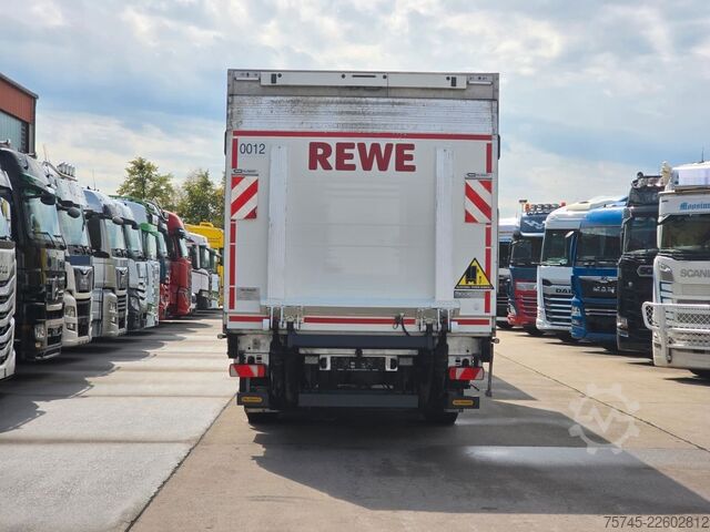 Refrigerated truck VOLVO FM420*FRIGOBLOCK*ROHR DURCHLADER*LBW  2.5T*