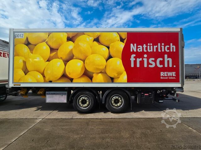 Refrigerated truck VOLVO FM420*FRIGOBLOCK*ROHR DURCHLADER*LBW  2.5T*