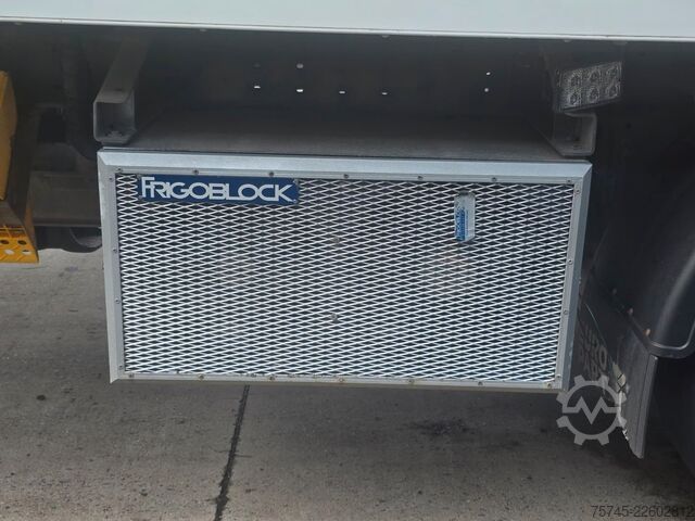 Refrigerated truck VOLVO FM420*FRIGOBLOCK*ROHR DURCHLADER*LBW  2.5T*