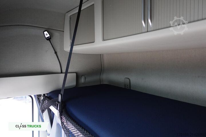 Standard tractor unit VOLVO FH 460 Globetrotter XL i-Save