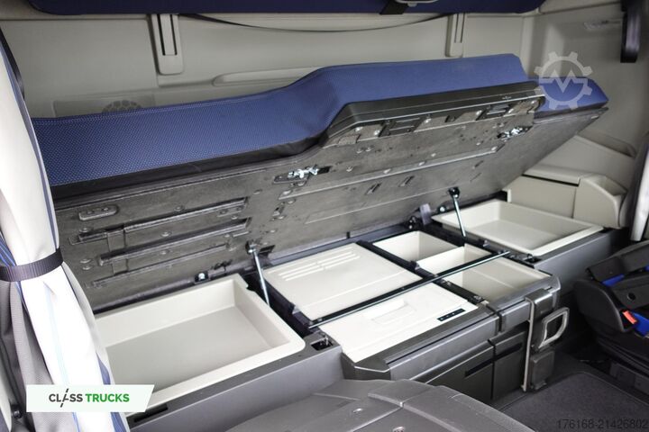 Standard tractor unit VOLVO FH 460 Globetrotter XL i-Save