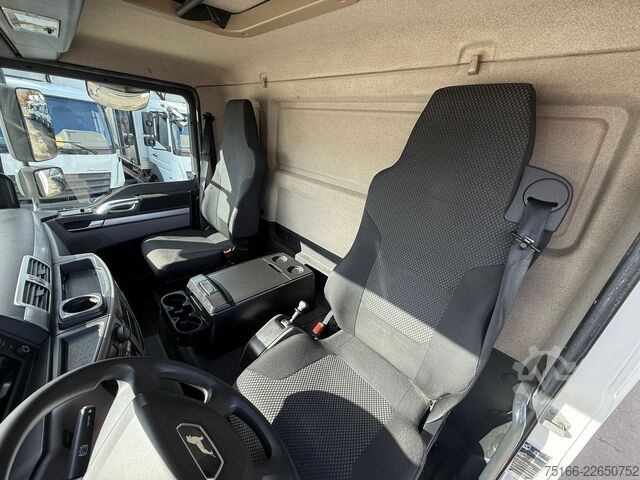 Transporter mit Koffer MAN TGL 8.190 Koffer 6,50 m LBW 1,5 T*Diff-Sperre HA