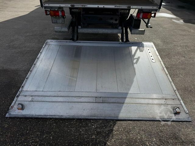 Transporter mit Koffer MAN TGL 8.190 Koffer 6,50 m LBW 1,5 T*Diff-Sperre HA
