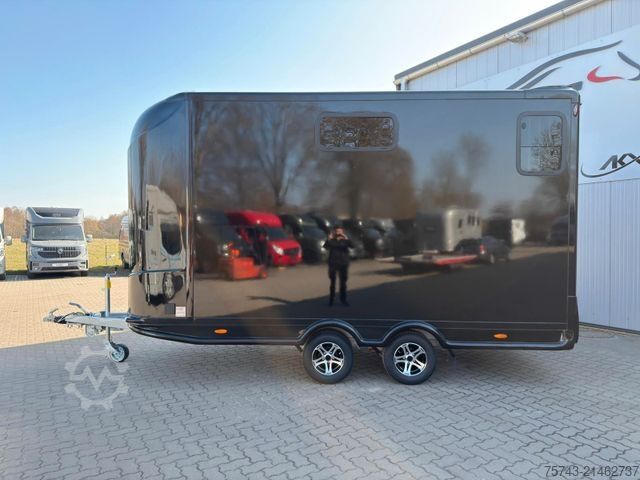 Horse transport trailer  ANKA Steinsberger 2,5t  Pferdeanh.m  Wohn. Dusch