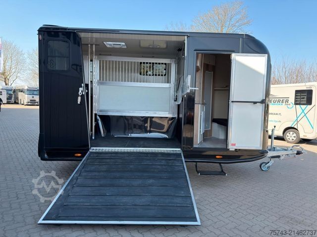Horse transport trailer  ANKA Steinsberger 2,5t  Pferdeanh.m  Wohn. Dusch