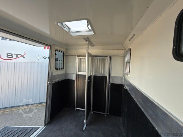 Horse transport trailer  ANKA Steinsberger 2,5t  Pferdeanh.m  Wohn. Dusch