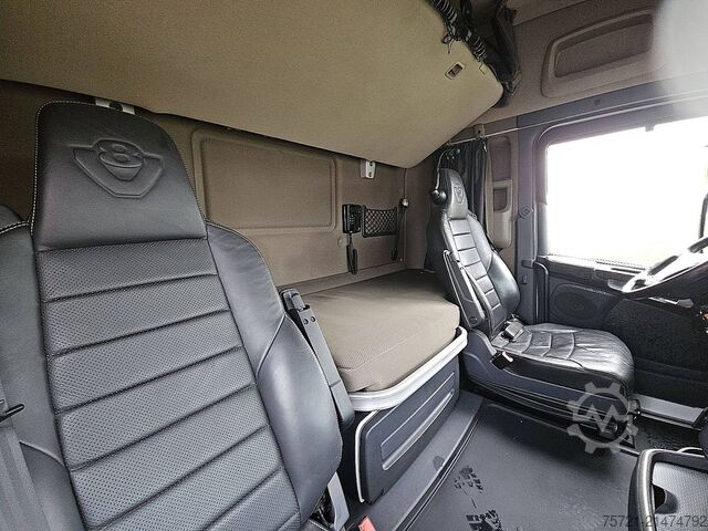 Standard-SZM SCANIA R520 Highline,Carrera