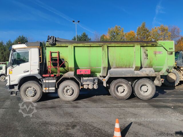 Knickgelenkter Muldenkipper Volvo FMX500