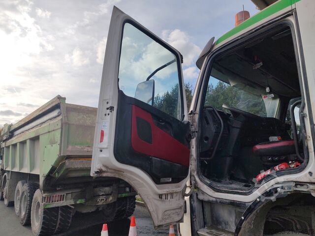 Knickgelenkter Muldenkipper Volvo FMX500 (not road legal)