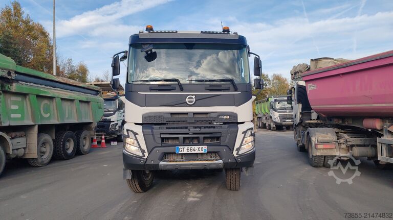 Knickgelenkter Muldenkipper Volvo FMX 500