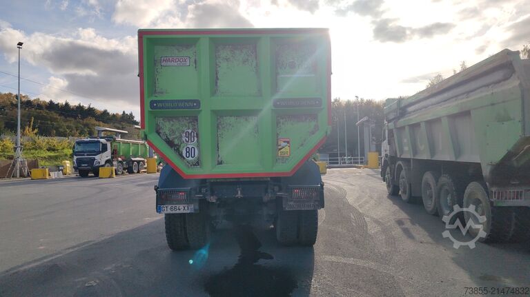 Knickgelenkter Muldenkipper Volvo FMX 500