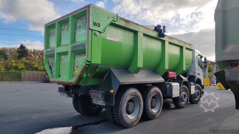 Knickgelenkter Muldenkipper Volvo FMX 500