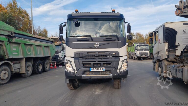 Knickgelenkter Muldenkipper Volvo FMX 500