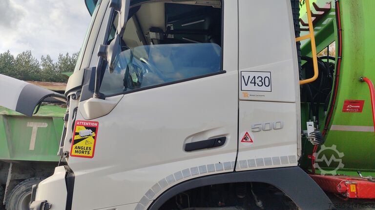 Knickgelenkter Muldenkipper Volvo FMX 500