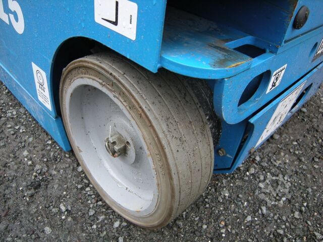 Mobile work platform Genini CR-15