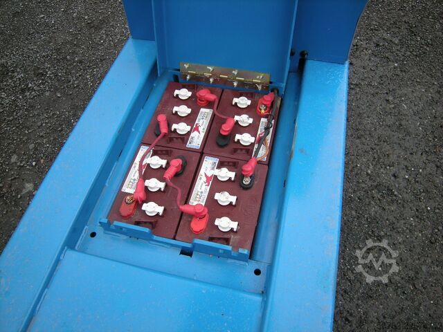 Mobile work platform Genini CR-15