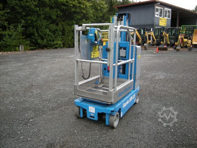 Mobile work platform Genini CR-15
