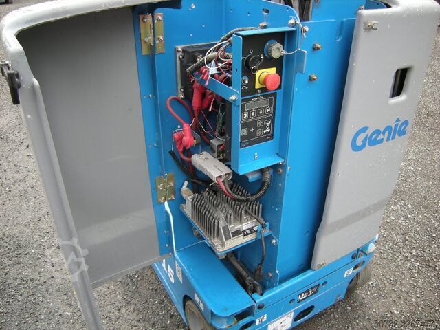 Selbstfahrende Arbeitsbühne Genini CR-15