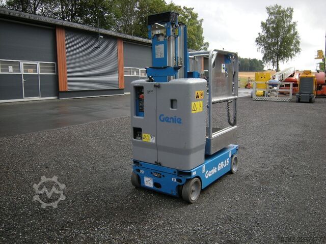 Selbstfahrende Arbeitsbühne Genini CR-15