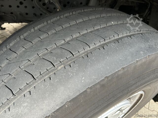 Standard tractor Mercedes-Benz Actros 1845 Gigaspace / Tacho V2 / PTO - Hydrau...