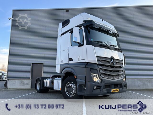 Standard tractor Mercedes-Benz Actros 1845 Gigaspace / Tacho V2 / PTO - Hydrau...
