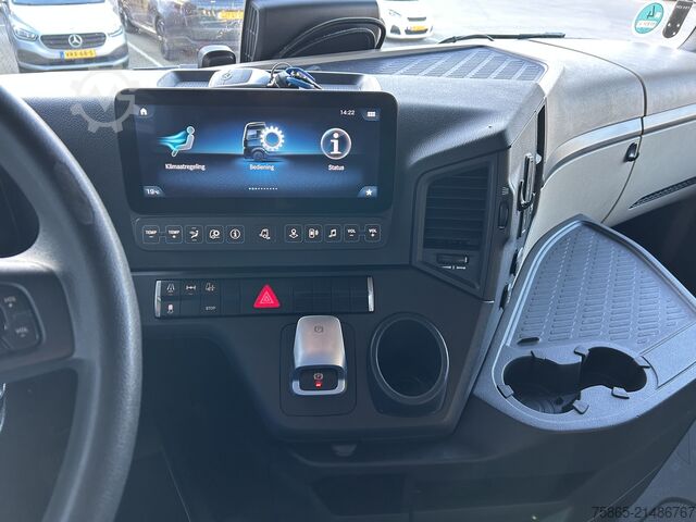 Standard tractor Mercedes-Benz Actros 1845 Gigaspace / Tacho V2 / PTO - Hydrau...
