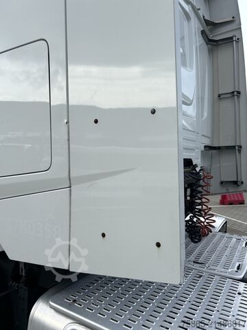 Standard tractor DAF XG 480 FT / 332 dkm / Full LED / 2 Tanks / MX B...