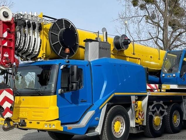 Building construction crane Grove GMK 5095