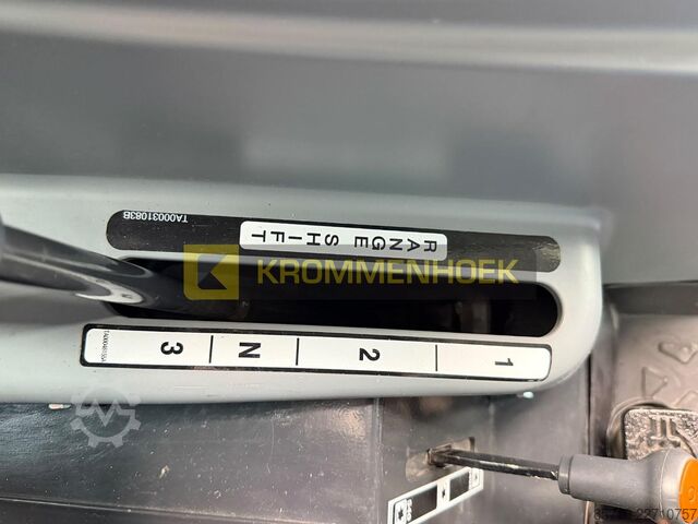Traktor Branson 5025CH