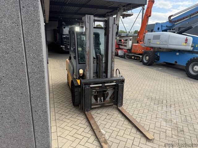 Jungheinrich TFG430 500DZ, triple mast 500, full free lift / sideshift / fork positioner / 2019 / 8, JUNGHEINRICH TFG 430 500DZ triplo500 freelift / sideshift / vorkversteller / 2019 / 8850uur / LPG