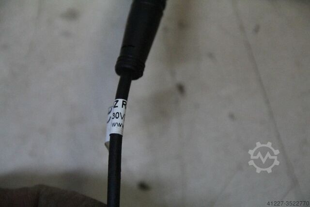 Näherungsschalter 7 Sück Ipf Electronic MZR42178