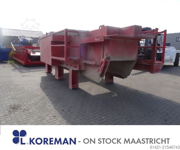 Nordberg Trichter mit Vibrationsrinne Nordberg Hopper with Vibrating Chute