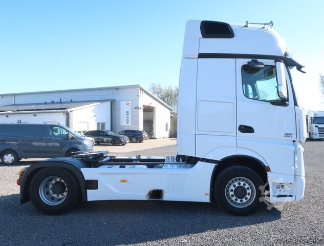 Standard SZM Mercedes Benz 1851 LS Actros Gigaspace Standklima