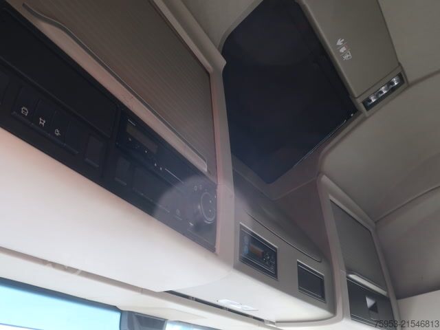 Standard SZM Volvo FH 500 Globe XL Euro 6 Retarder I-Park Cool