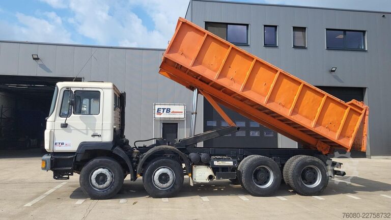 Tipper MAN 32.372 (BIG AXLE / STEEL SUSPENSION / MANUAL PU...