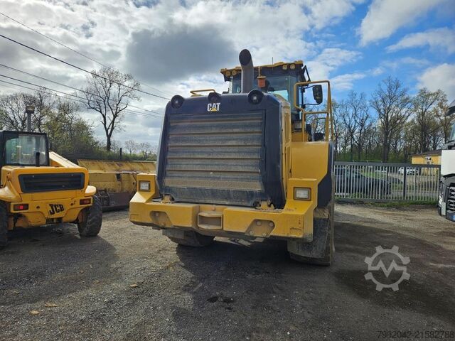 Radlader CATERPILLAR 950 M