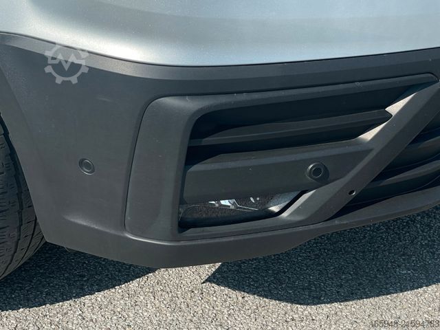 Minibus VW Crafter Kasten inkl. Regalsystem