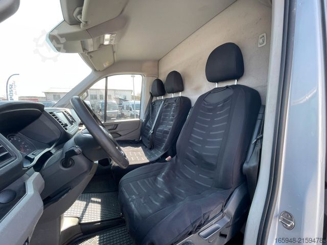 Minibus VW Crafter Kasten inkl. Regalsystem