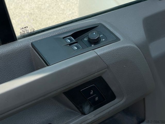 Minibus VW Crafter Kasten inkl. Regalsystem