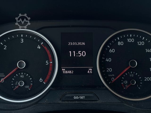 Minibus VW Crafter Kasten inkl. Regalsystem