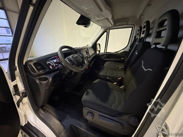 High top van IVECO Daily 50C18 Kastenwagen *Navi*Ahk**