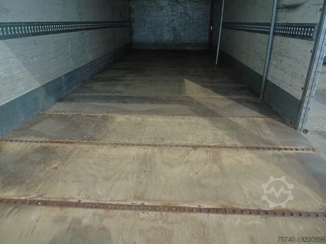 Suitcase MAN TGM 15.250 + MANUAL + EURO 5 + LIFT