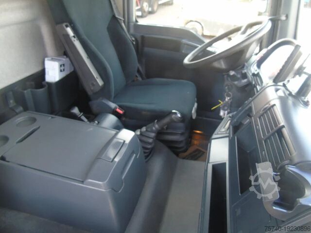 Suitcase MAN TGM 15.250 + MANUAL + EURO 5 + LIFT