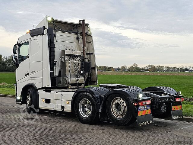 Standard-SZM VOLVO FH 500 6X2 STEERED PTO+HYDR
