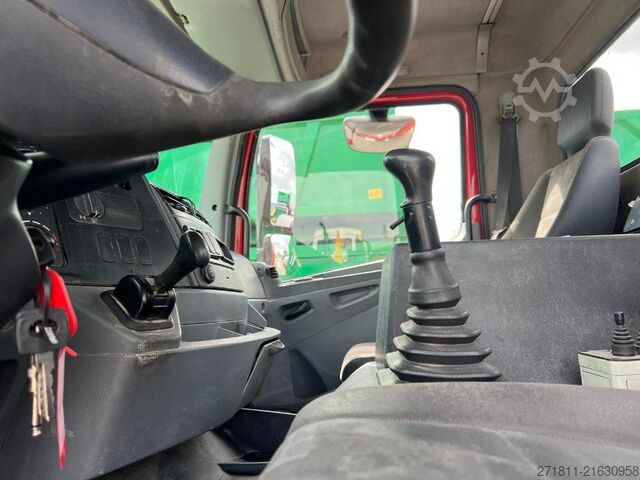 Abrollkipper MERCEDES-BENZ MERCEDES 2533 SCARRABILE PNEUMATICO POSTERIORE