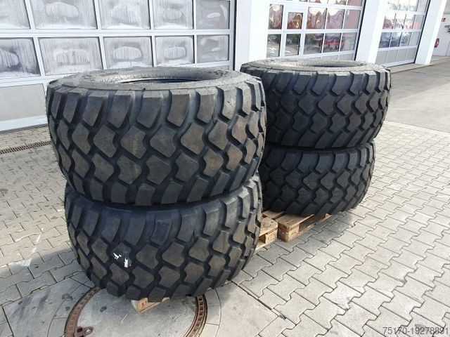 Landmaschine MERCEDES-BENZ Radlader Reifen mit Felge / NEU / lagernd