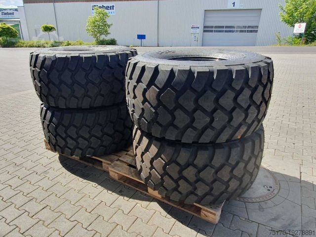 Landmaschine MERCEDES-BENZ Radlader Reifen mit Felge / NEU / lagernd