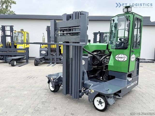 Vierwege-Gabelstapler Combilift C3000 DIESEL TRIPLEX 4900 POSITIONER