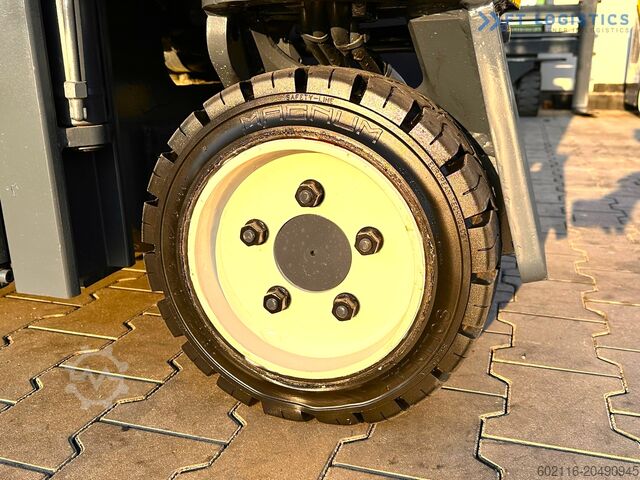 4-Wege-Gabelstapler Combilift C3000CB / LPG / TRIPLEX - 4900MM / LPG